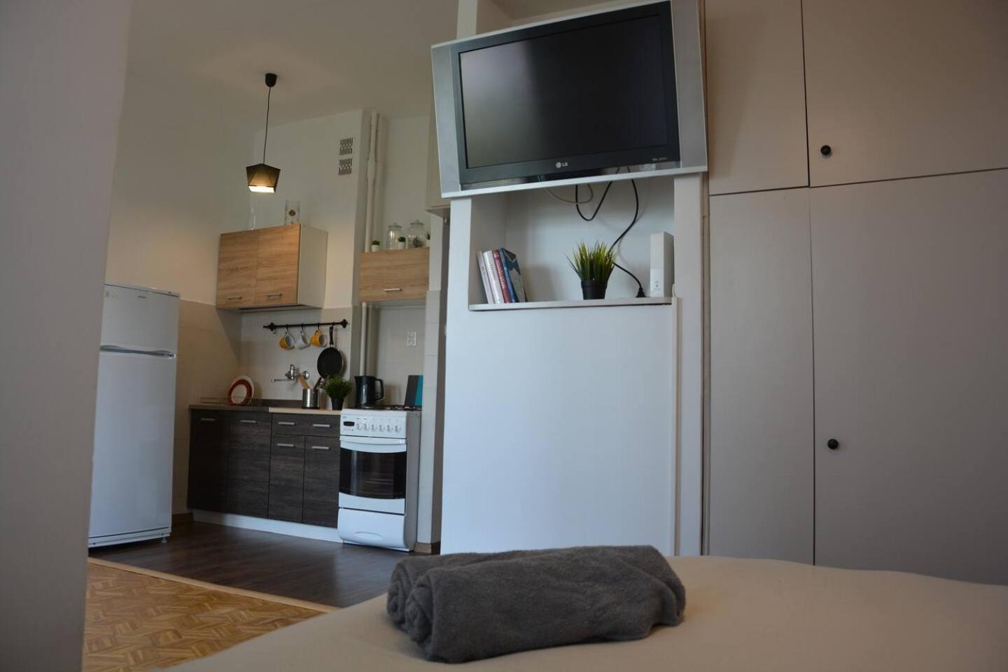 Ohmyhome - Sunny Apartment In City Center Varsovie Extérieur photo