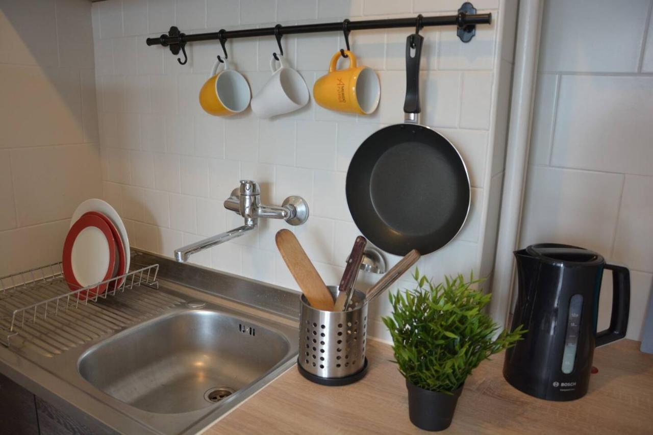 Ohmyhome - Sunny Apartment In City Center Varsovie Extérieur photo