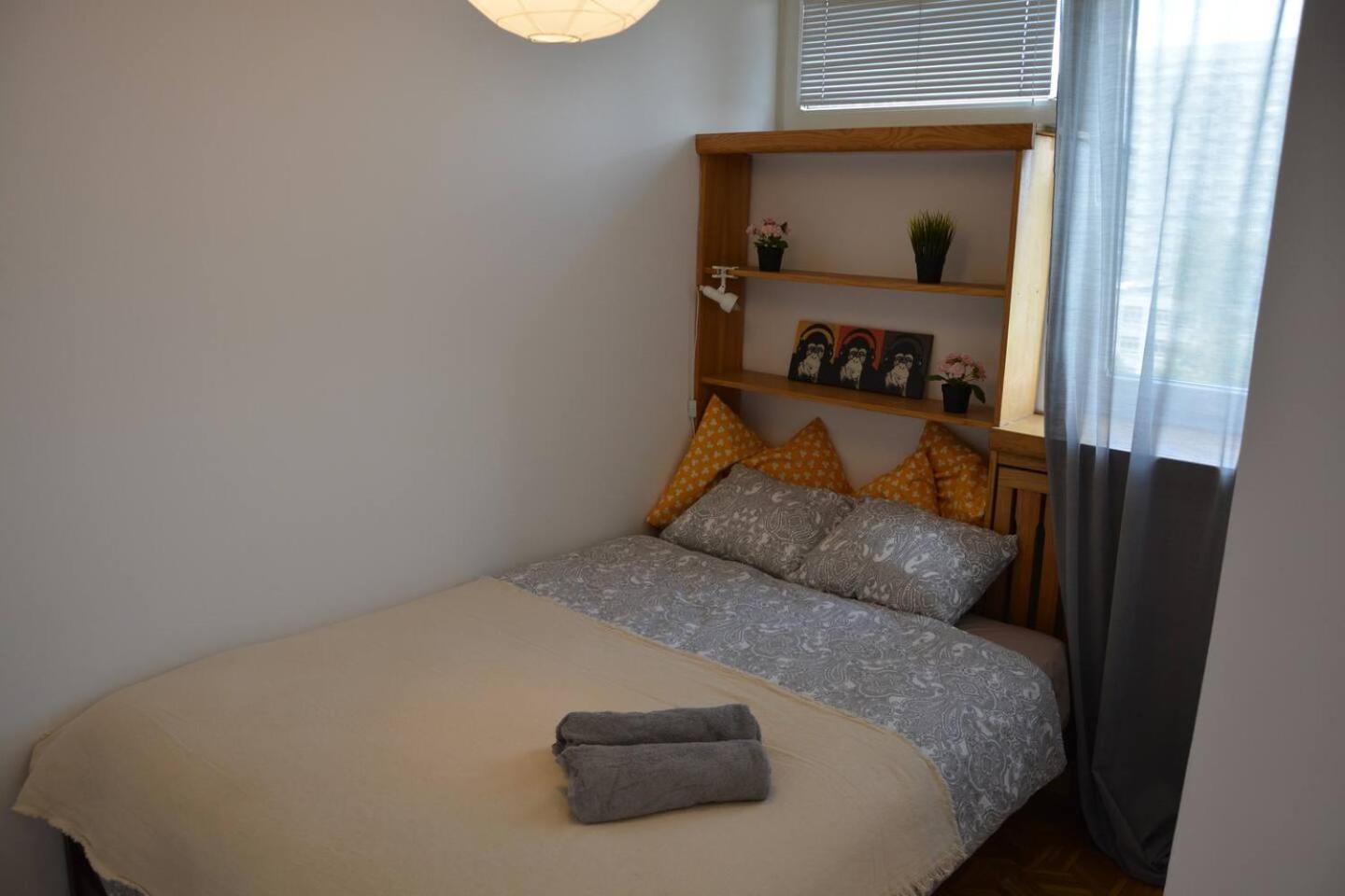 Ohmyhome - Sunny Apartment In City Center Varsovie Extérieur photo
