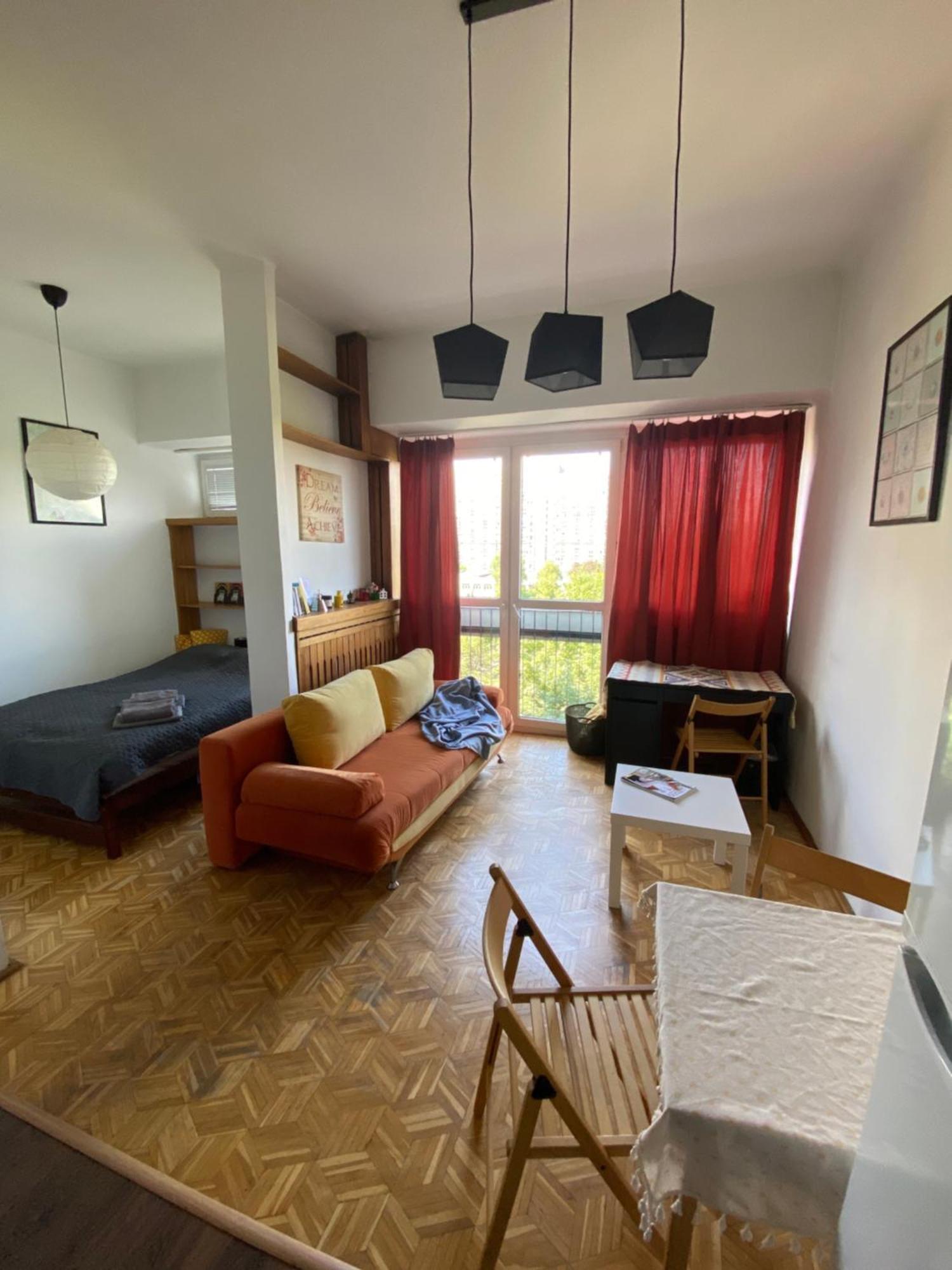Ohmyhome - Sunny Apartment In City Center Varsovie Extérieur photo