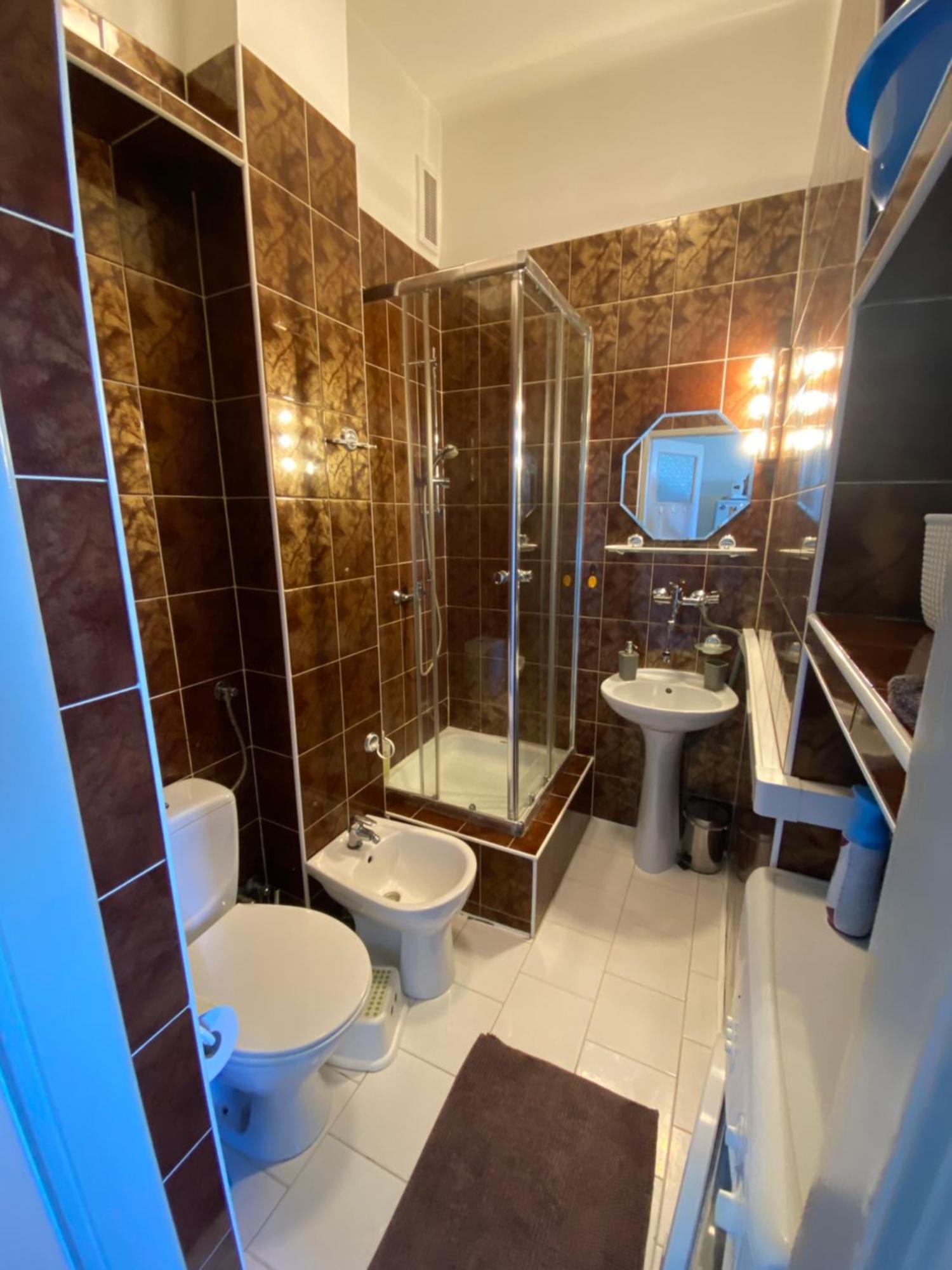 Ohmyhome - Sunny Apartment In City Center Varsovie Extérieur photo
